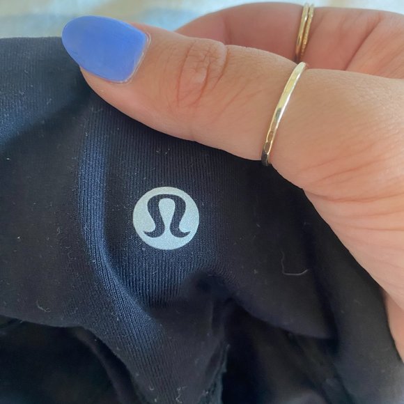 Cropped Lululemon Leggings - Picture 2 of 6